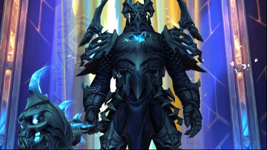 WoW Dragonflight sales down on Shadowlands: A huge mythical warrior in spiked armour holding a giant hammer